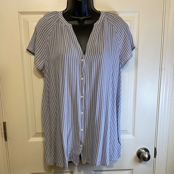 Isabel Maternity by Ingrid & Isabel Other - Isabel Maternity Striped Blue Button-Up Women's Top S